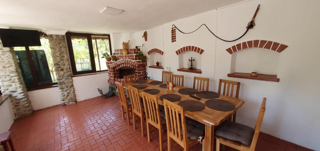 Casa Colt De Rai Villa เบรโซย ภายนอก รูปภาพ