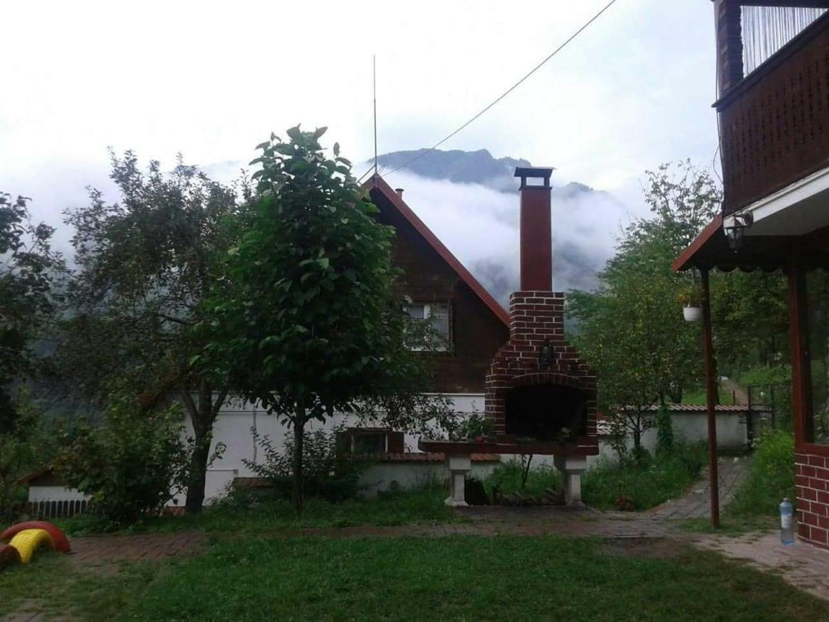 Casa Colt De Rai Villa เบรโซย ภายนอก รูปภาพ